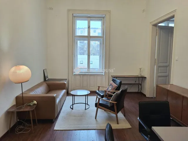 Eladó lakás Budapest VIII. kerület 84 nm