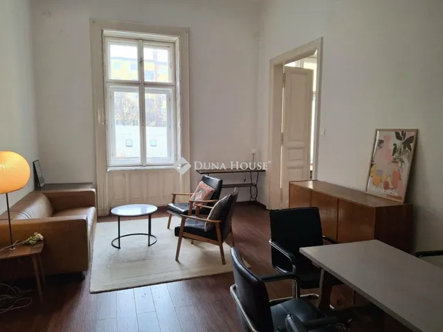 Eladó lakás Budapest VIII. kerület, Stáhly utca 84 nm