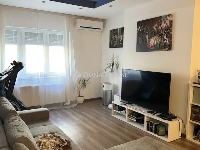 Eladó lakás Budapest XI. kerület, Fehérvári út 111 nm