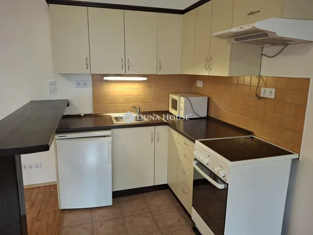 Eladó lakás Budapest VI. kerület, Rózsa utca 29 nm