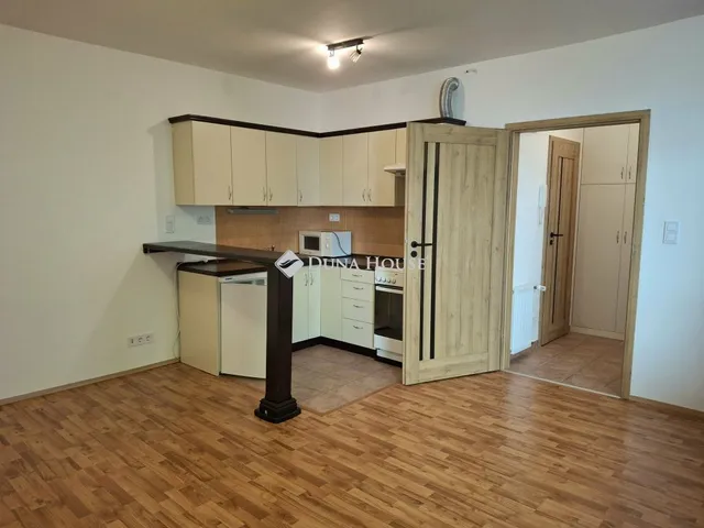 Eladó lakás Budapest VI. kerület, Rózsa utca 29 nm
