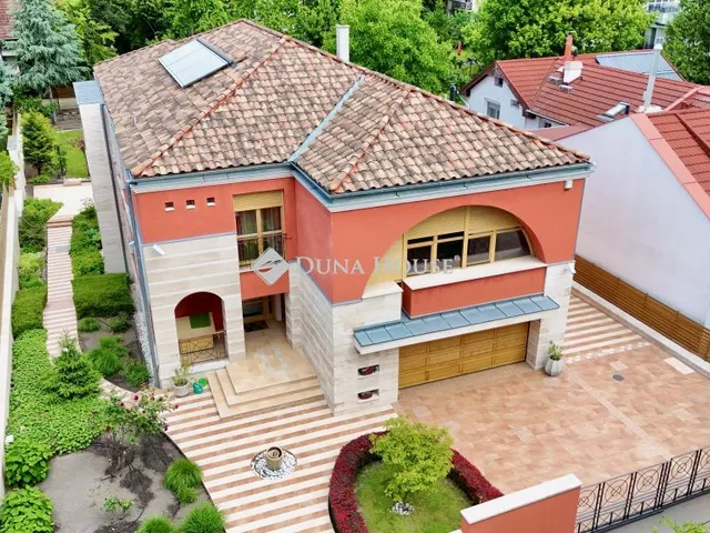 Eladó ház Budapest III. kerület 560 nm
