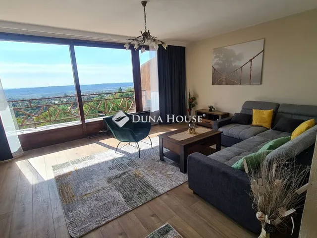 Eladó ház Budapest XII. kerület 220 nm