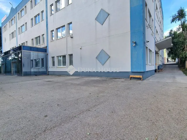 Kiadó kereskedelmi és ipari ingatlan Pécel, Határ utca 875 nm