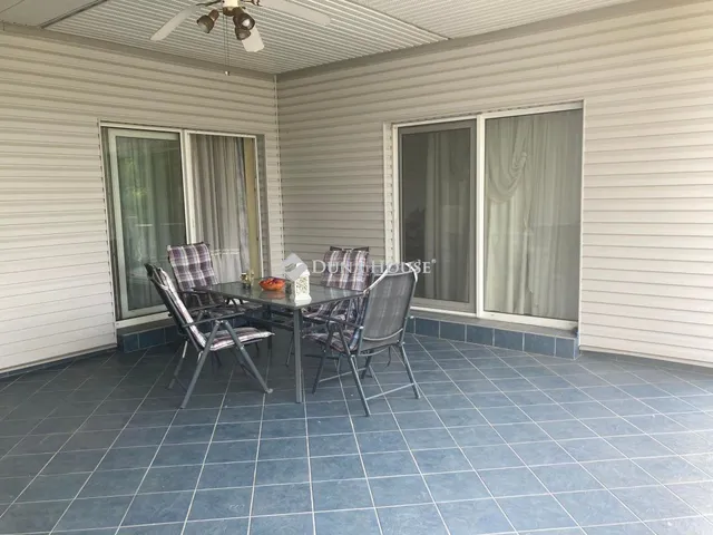 Eladó ház Vác, Déli út 460 nm