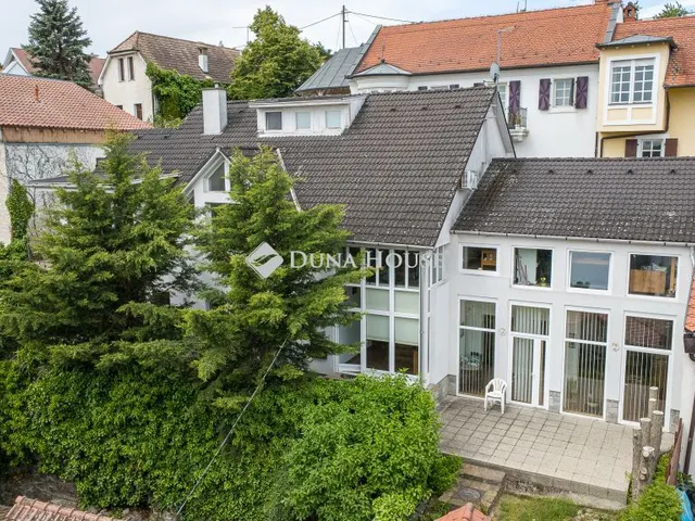 Kiadó ház Szentendre, Angyal utca 280 nm