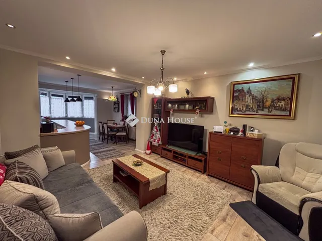 Eladó lakás Dunakeszi 82 nm