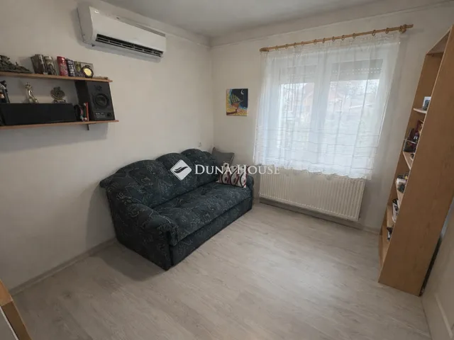 Eladó ház Dunakeszi 280 nm