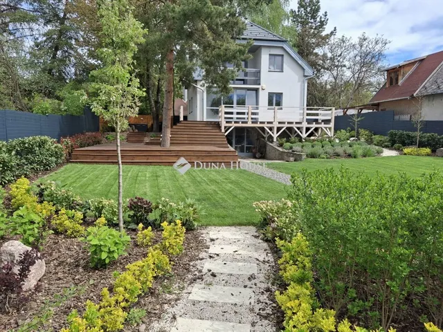 Eladó ház Kisoroszi 110 nm