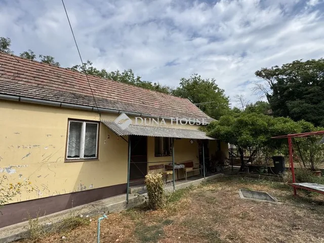 Eladó ház Pócsmegyer 75 nm