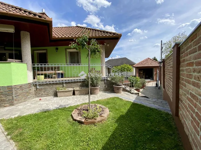 Eladó ház Szigetmonostor 110 nm