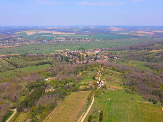 Eladó telek Kávás 12669 nm