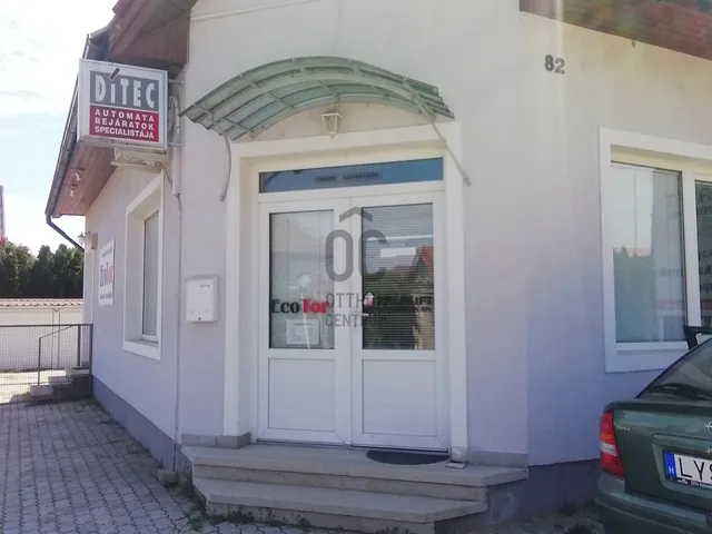Eladó kereskedelmi és ipari ingatlan Teskánd 202 nm