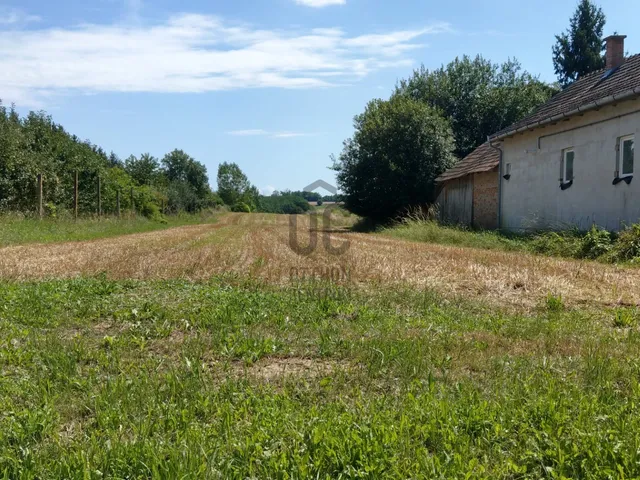 Eladó telek Szentkozmadombja 2443 nm