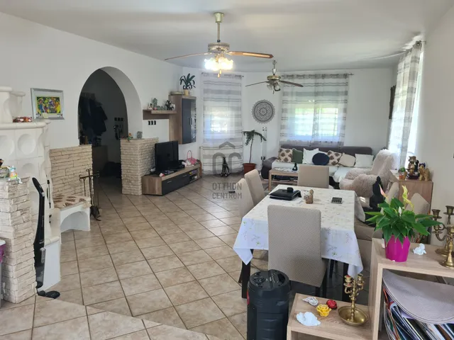 Eladó ház Nagykutas 189 nm