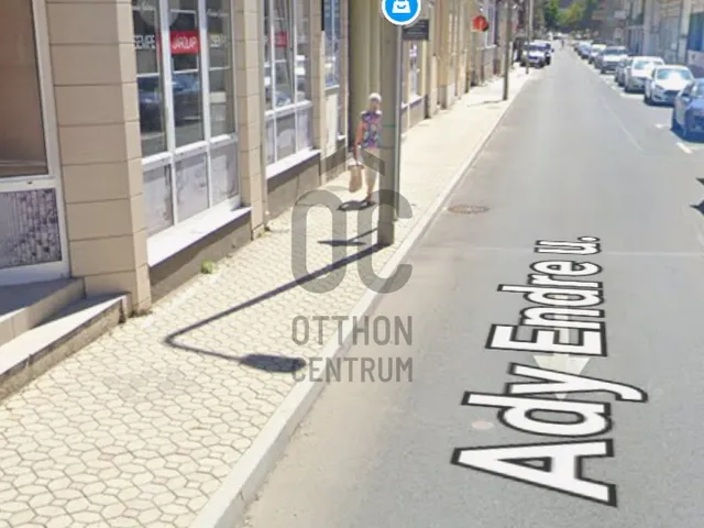 Eladó garázs Zalaegerszeg, Belváros 16 nm