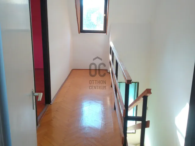 Eladó ház Hosszúpereszteg 166 nm