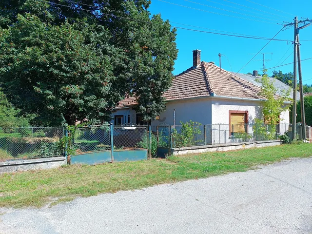 Eladó ház Zalaszentgrót, Kisszentgrót 96 nm