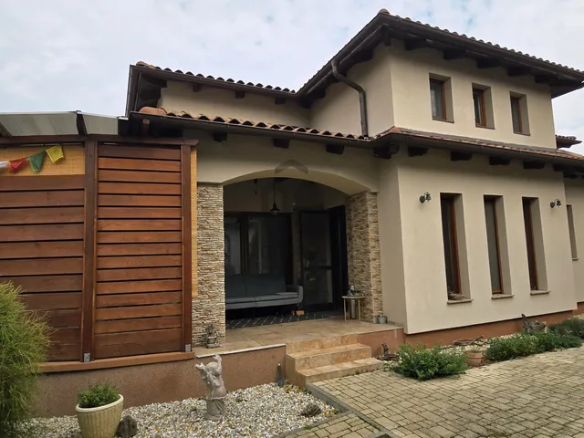 Eladó ház Balogunyom 225 nm