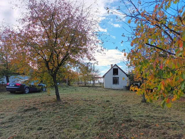 Eladó üdülő és hétvégi ház Türje 14 nm