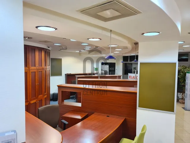 Eladó kereskedelmi és ipari ingatlan Zalaegerszeg, Belváros 180 nm