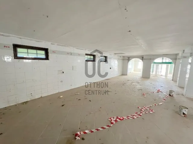 Eladó kereskedelmi és ipari ingatlan Révfülöp 400 nm