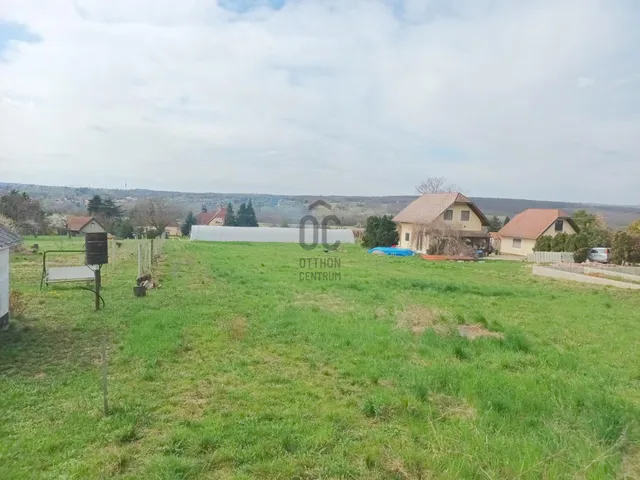 Eladó telek Cserszegtomaj 1611 nm