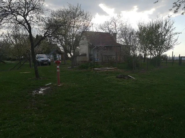 Eladó telek Kávás 8849 nm