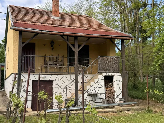 Eladó üdülő és hétvégi ház Csatár 44 nm