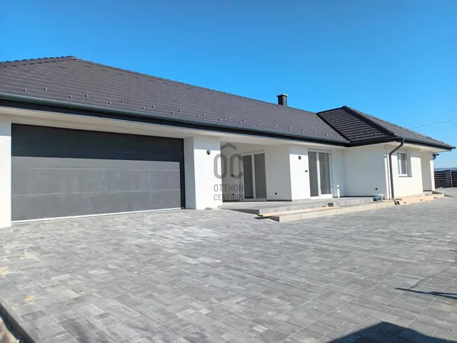 Eladó ház Keszthely, Kertváros 168 nm