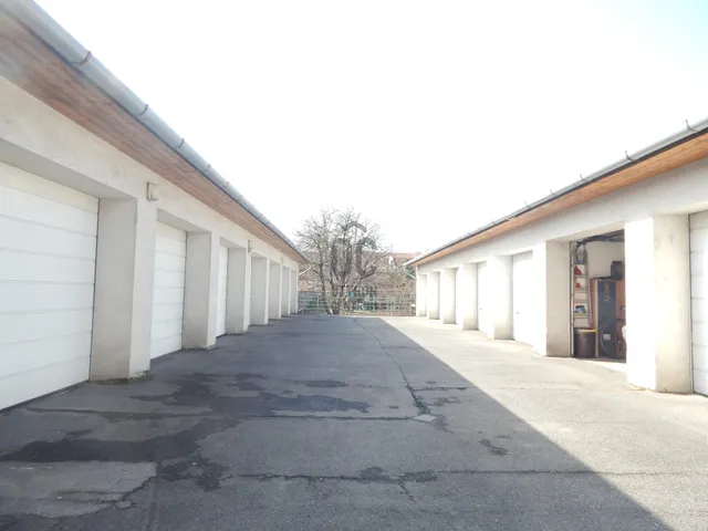 Eladó garázs Zalaegerszeg 15 nm