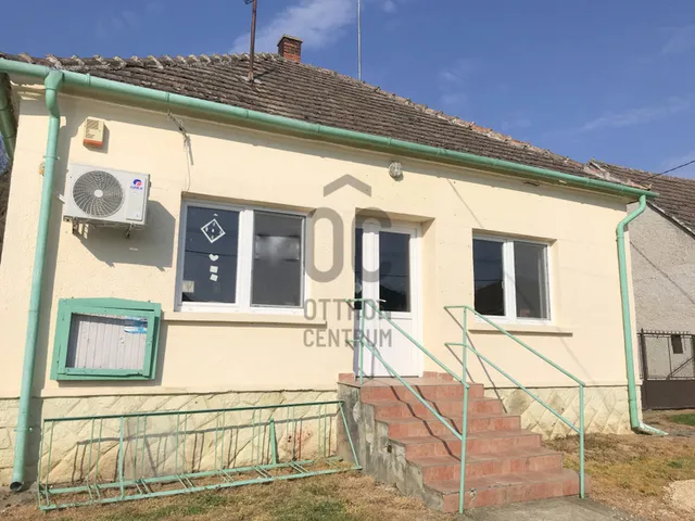 Eladó kereskedelmi és ipari ingatlan Nagytilaj 89 nm