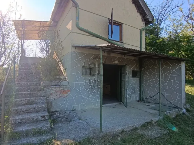 Eladó üdülő és hétvégi ház Nemesapáti 20 nm