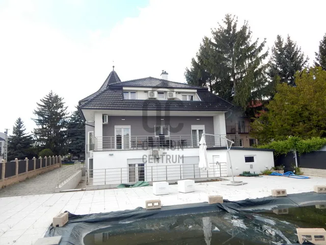 Eladó ház Hévíz 257 nm