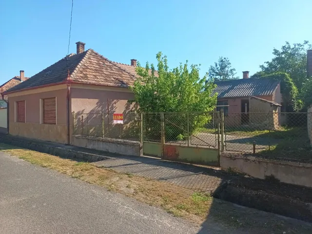 Eladó ház Zalaszentgrót 93 nm