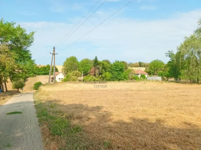Eladó telek Ligetfalva 3728 nm