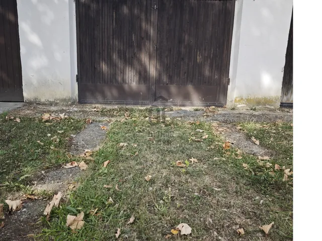 Eladó garázs Zalaegerszeg, Páterdomb 15 nm