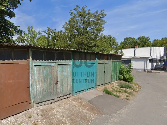 Eladó garázs Zalaegerszeg, Landorhegy 18 nm