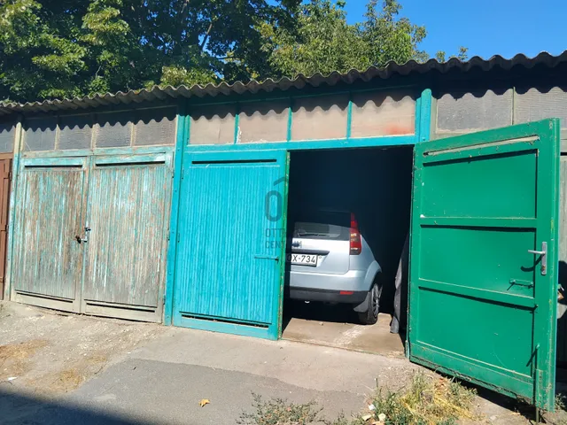 Eladó garázs Zalaegerszeg, Landorhegy 18 nm