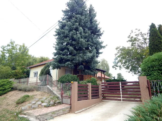 Eladó ház Kiskutas 88 nm