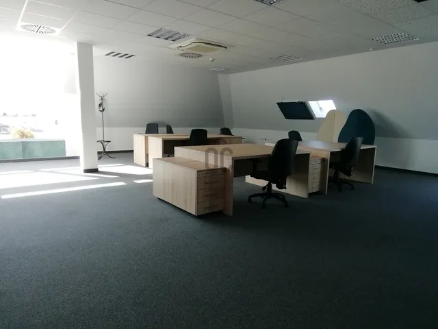 Kiadó kereskedelmi és ipari ingatlan Zalaegerszeg, Ságod 92 nm