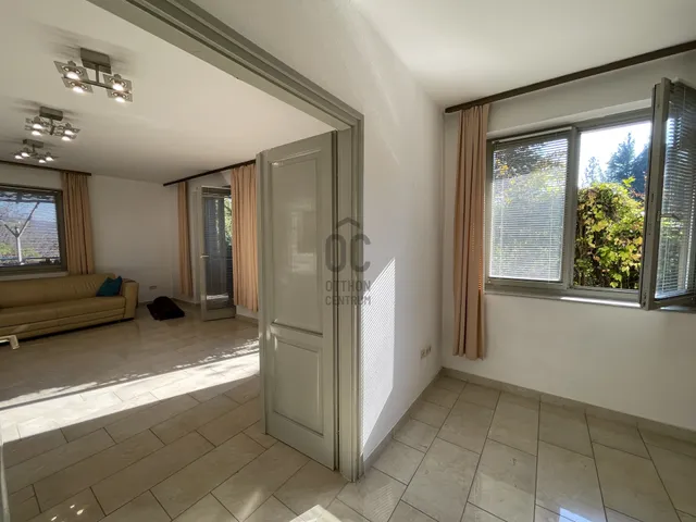 Eladó ház Budapest II. kerület, Máriaremete 265 nm