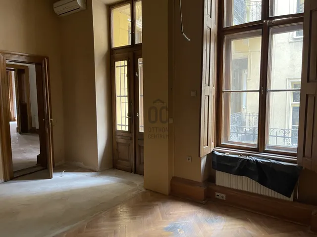 Eladó lakás Budapest VI. kerület 160 nm
