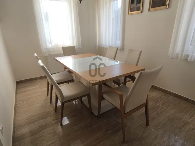 Eladó ház Solymár 220 nm