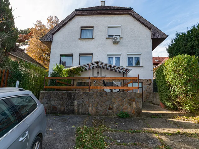 Kiadó ház Budapest II. kerület, Széphalom 140 nm