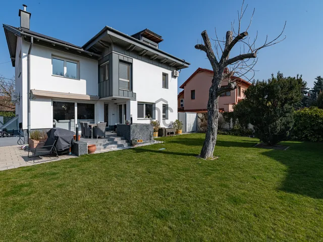 Eladó ház Budapest III. kerület, Csillaghegy 190 nm