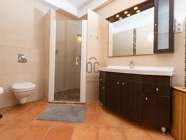 Kiadó lakás Solymár 70 nm