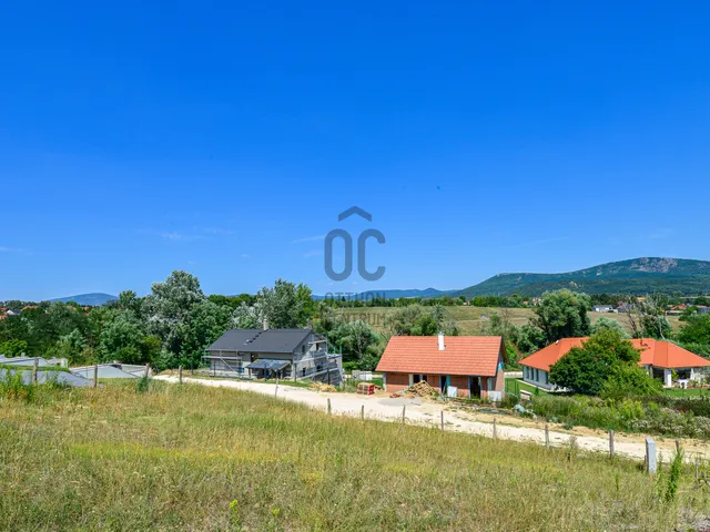 Eladó telek Solymár 727 nm