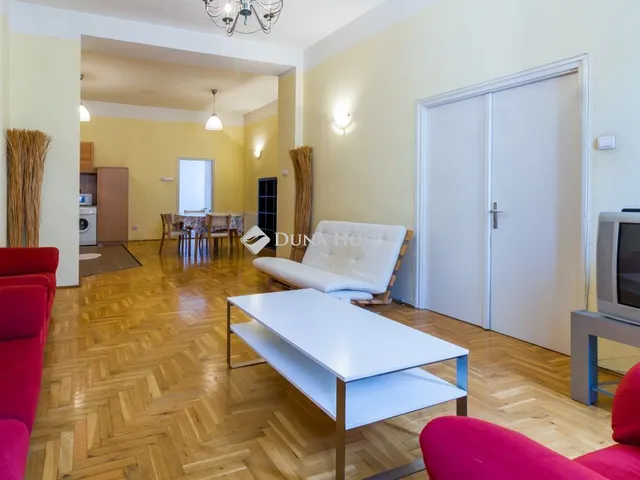 Eladó lakás Budapest V. kerület, Bank utca 87 nm