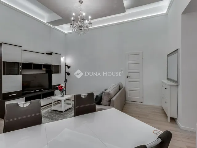 Eladó lakás Budapest V. kerület, Belgrád rakpart 64 nm